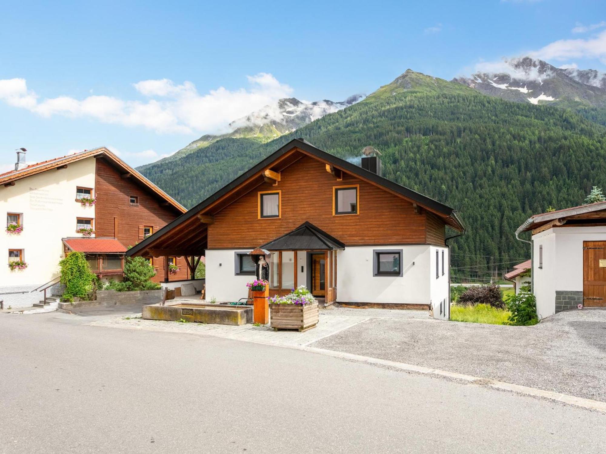 Alpenlodge Pettneu Lodge 2 Pettneu am Arlberg Exterior foto